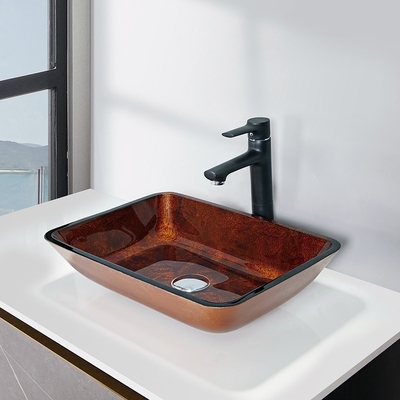 Brown pelirrojo moderó el sólido rectangular de la sobremesa del cuenco de cristal del lavabo