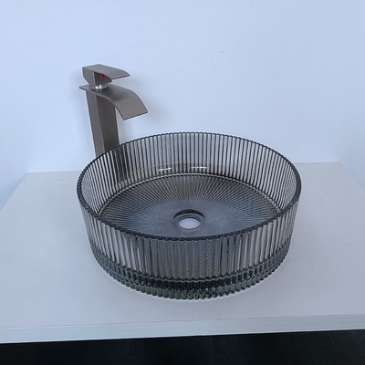 Rayas de vertical cilíndricas de Gray Color Glass Wash Basin que funden fregaderos del lavabo a troquel del cuarto de baño