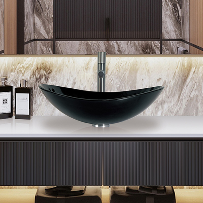 El alto barco de cristal moderado negro brillante del fregadero forma los lavabos de cristal del cuarto de baño de la sobremesa
