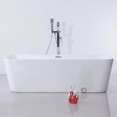 Elegante baño de remojo rectangular acrílico independiente con residuos de bañera incluidos