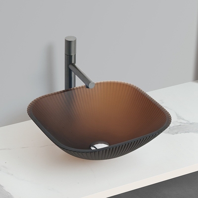 Cuencas de baño montadas en la encimera en color té de color dorado
